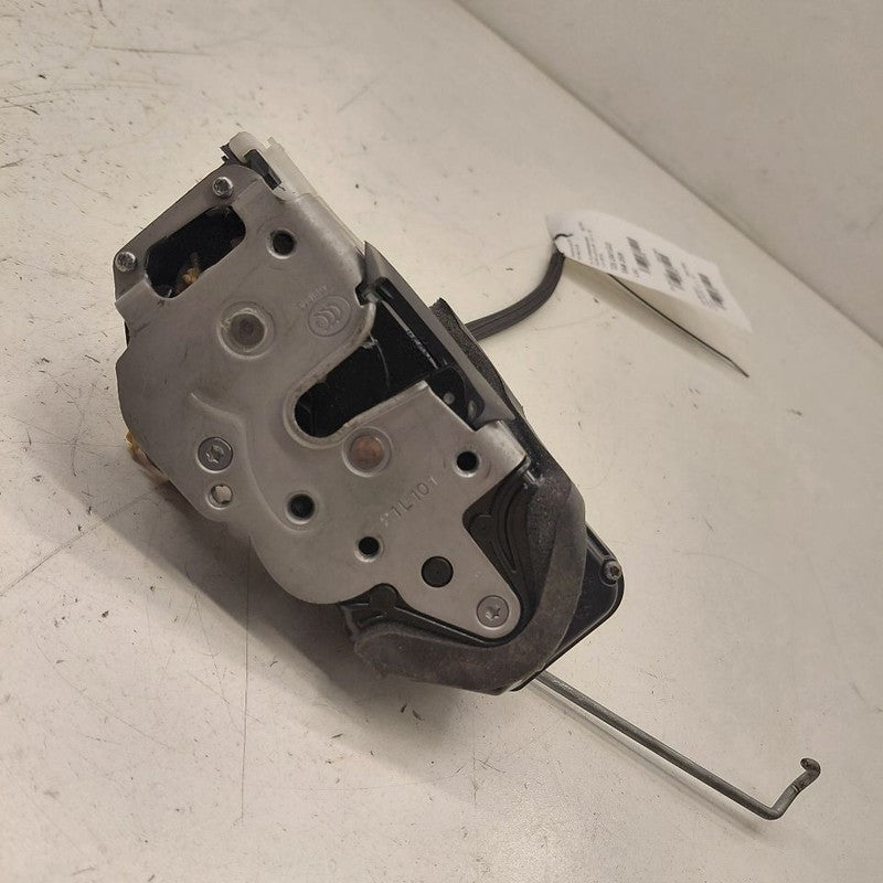 Chevy Trax Door Latch Lock Right Passenger Front  2022 2021