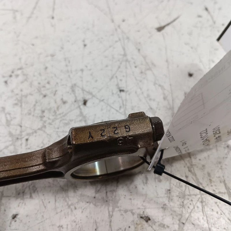 Nissan Kicks Single Piston With Connecting Rod   1.6 2021 2022 2023 2024