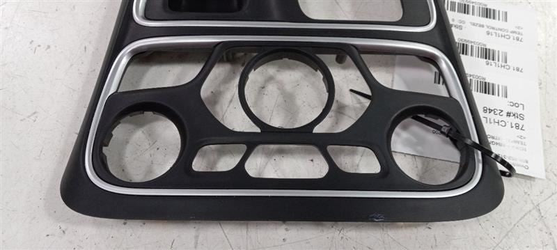 Chrysler 200 Temp Temperature Control Bezel Surround Dash Trim 2015 20