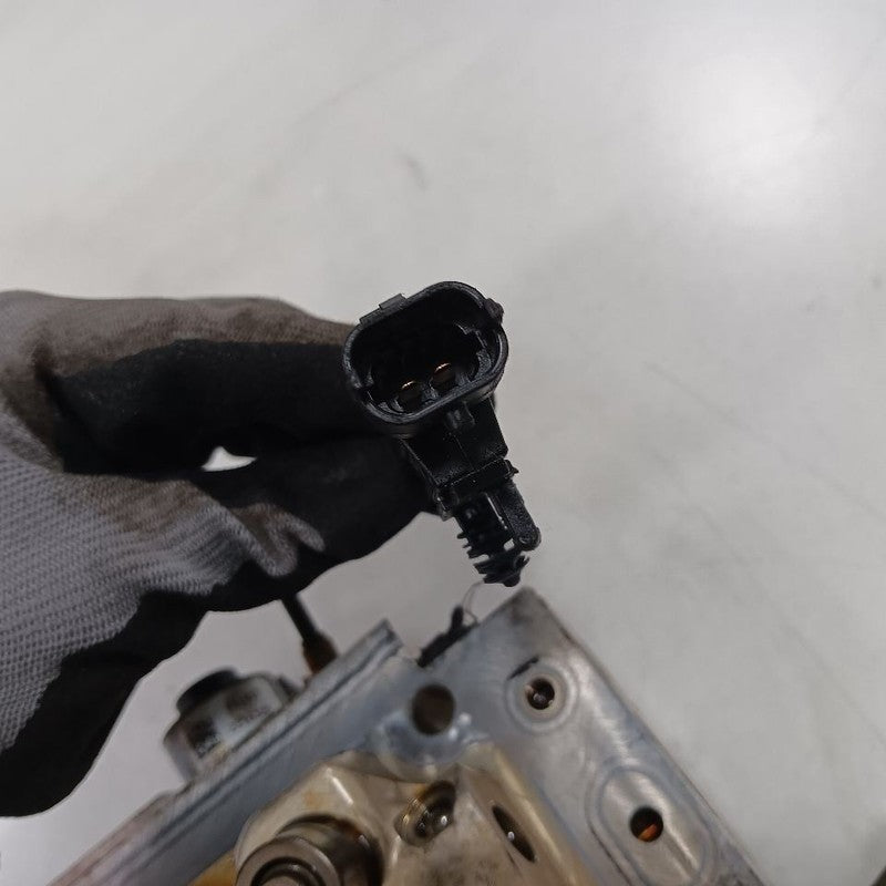 Fiat 500 Variable Timing Gear Oil Control Valve Solenoid Cylinder Head 2016 2017