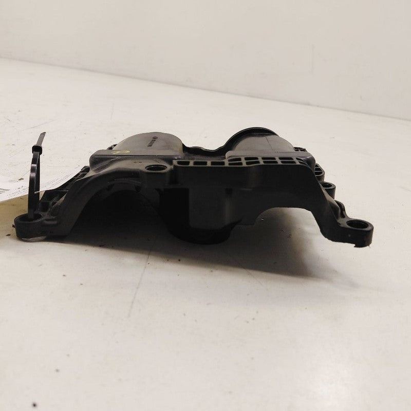 Subaru Crosstrek Passenger Right Rear Engine Cylinder Head Valve Cover