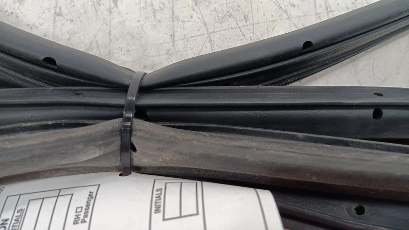 Mazda CX-5 On Door Seal Rubber Left Rear Back  2013 2014 2015 2016 OEM