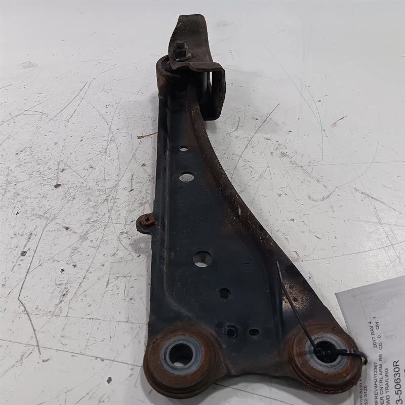 Passenger Right Lower Control Arm Rear Trailing Arm Fits 10-18 RAV4 OE