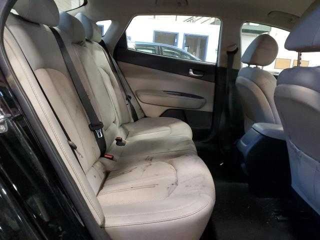 Kia Optima Passenger Right Front Fender Moulding Molding Trim Strip  2018 2017 2