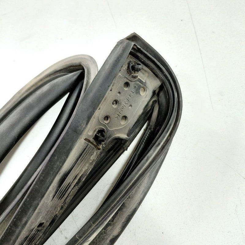 Hyundai Sonata On Door Seal Rubber Left Driver Rear Back  2017 2016 20