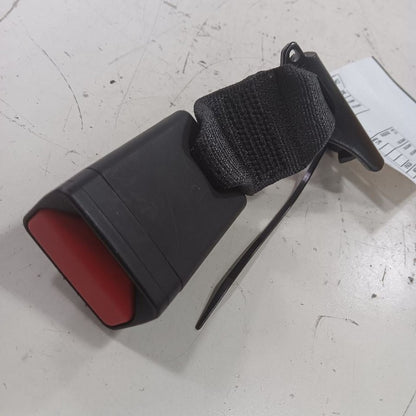 Chevy Trailblazer Seat Belt Buckle Latch Right Passenger Rear Back  20