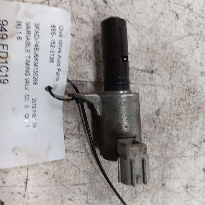 Ford Fiesta Variable Timing Gear Oil Control Valve Solenoid Cylinder Head  2014