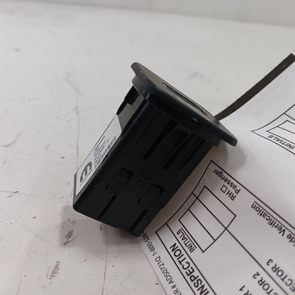 FIAT 500 USB Plug In Hub Port  2017 2016 OEM