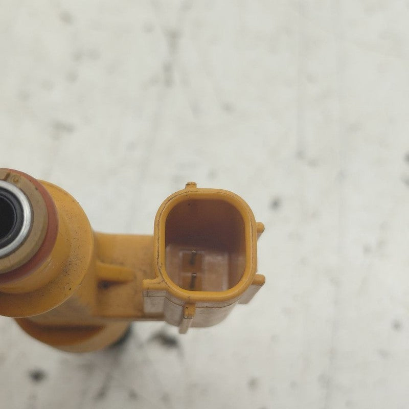 Upper Fuel Injection Injector Fits 18-21 Lexus NX300