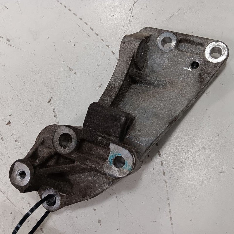 Jeep Compass 2.4 Aluminum Bracket 2017 2018 2019 2020 2021 2022 2023