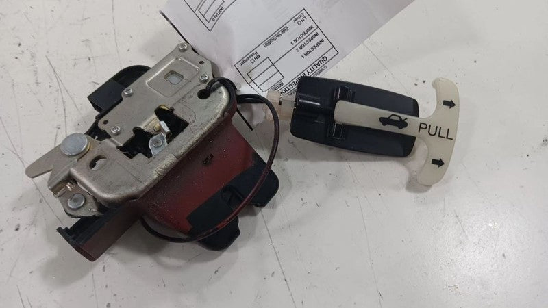 Infiniti G37 Trunk Latch  2009 2010 2011 2012 2013