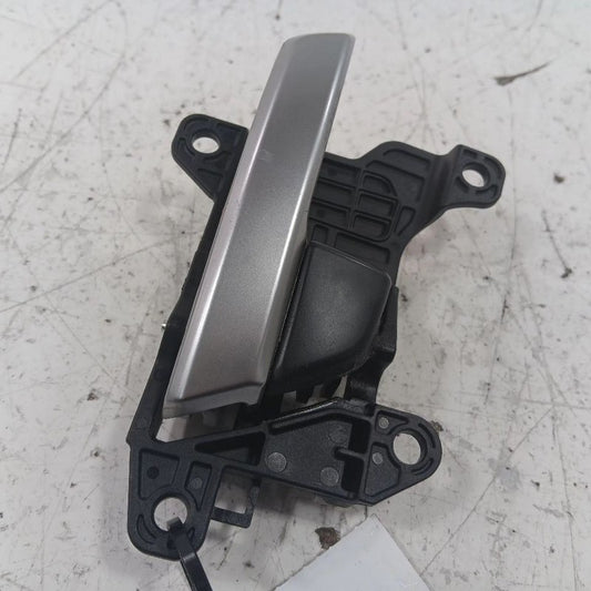 Hyundai Elantra Door Handle Right Passenger Front Interior Inside  2017 2018 201