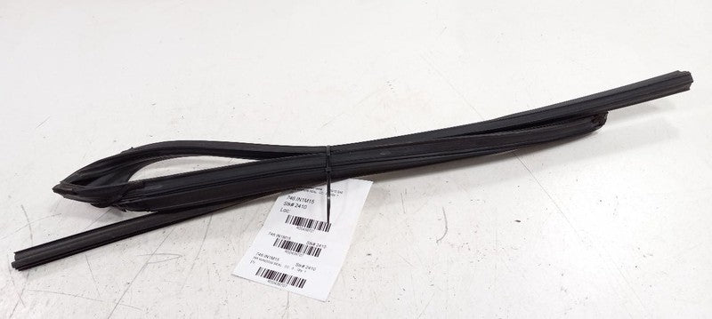 Infiniti Q50 Door Glass Window Seal Rubber Right Passenger Rear Back 2014 2015 