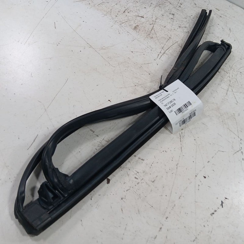 Ford Escape Door Glass Window Seal Rubber Left Driver Rear Back  2019 