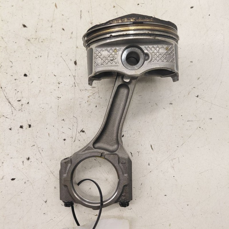 Subaru XV Crosstrek Single Piston With Connecting Rod   2.5 2025 2024