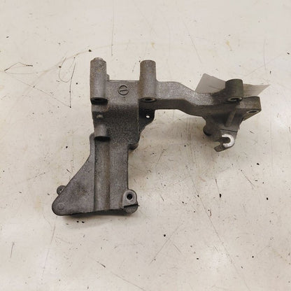 Mitsubishi Outlander   Alternator Mount Bracket  2018 2017 2016