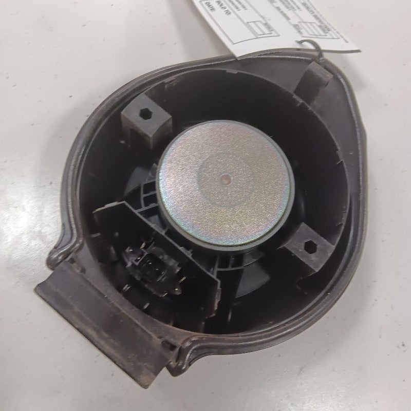 Chevy Trailblazer Speaker Right Passenger Front  2021 2022 2023 OEM