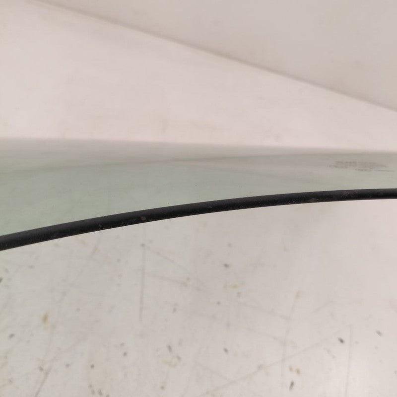 Driver Left Front Door Glass Window VIN L 1st Digit LWB Fits 16-18 Vol