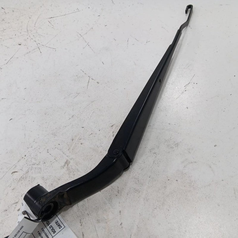 Nissan Versa Windshield Wiper Arm Left Driver  2023 2022 2021 2020