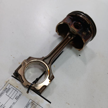 Nissan Altima Single Piston With Connecting Rod   2.5L 2017 2016