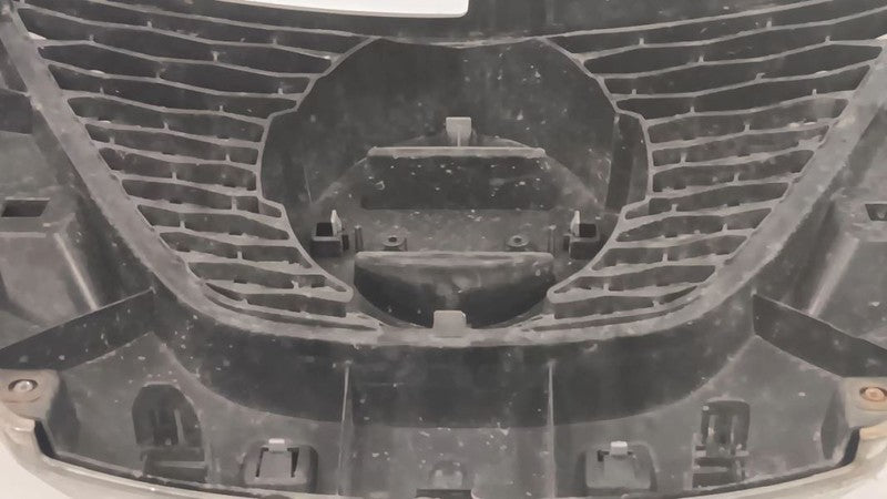 623105HA0A Grille Grill VIN K 1st Digit Korea Built Upper Fits 15-16 ROGUE