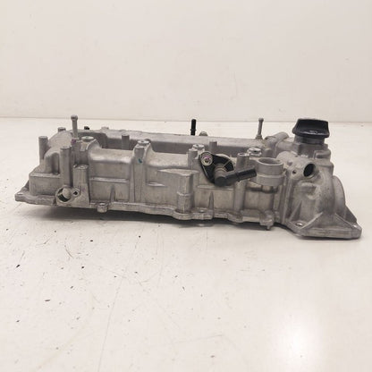 Chevy Volt Engine Cylinder Head Valve Cover  1.5 2016 2017 2018 2019