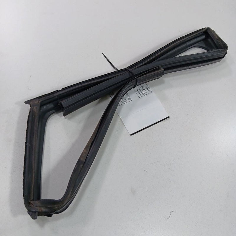 Mazda CX-3 Door Glass Window Seal Rubber Right Passenger Rear Back  20