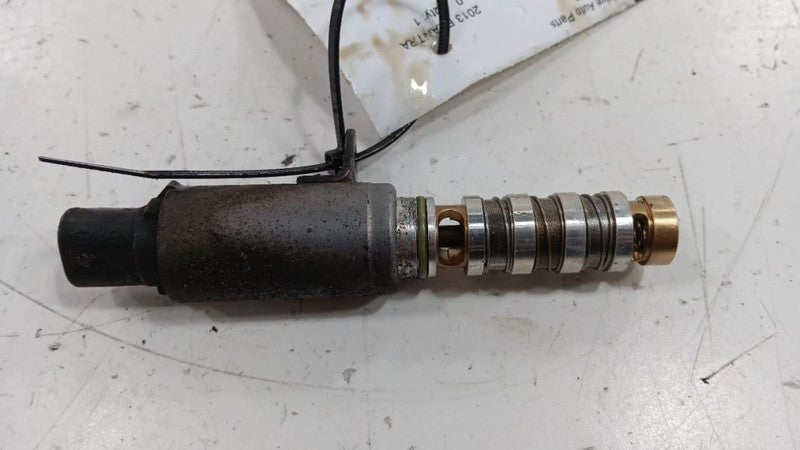 Hyundai Elantra Variable Timing Gear Oil Control Valve Solenoid Cylind