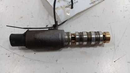 Hyundai Elantra Variable Timing Gear Oil Control Valve Solenoid Cylind
