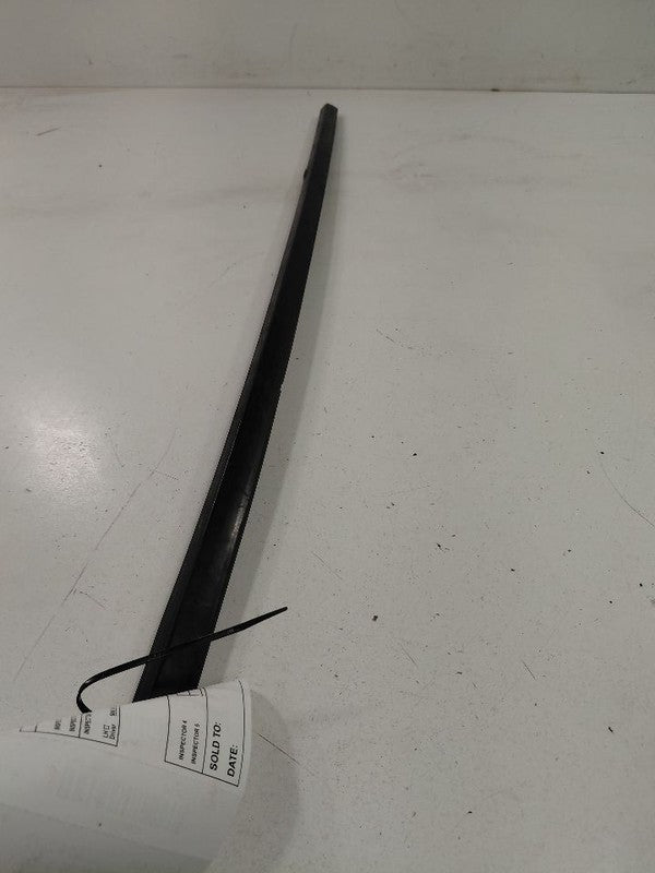 Fiat 500 Door Glass Window Weather Strip Trim Front Right Passenger  2