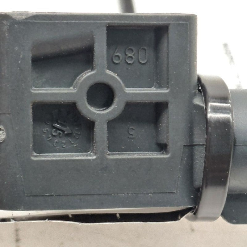 Cadillac CT6 Power Brake Booster Vacuum Sensor {20876799} 2018 2017 20