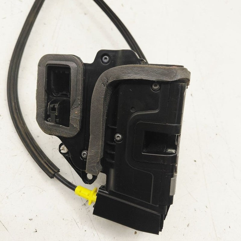 Chevy Trailblazer Door Latch Lock Right Passenger Front  2023 2022 202