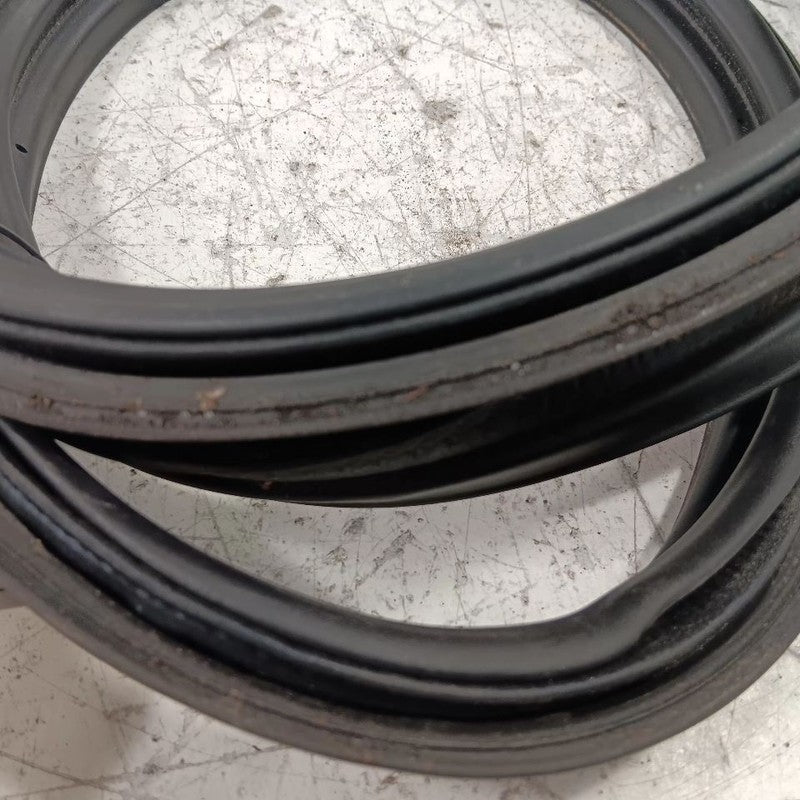 Subaru BRZ Trunk Lid Hatch Door Rear Back Rubber Seal  2013 2014 2015 