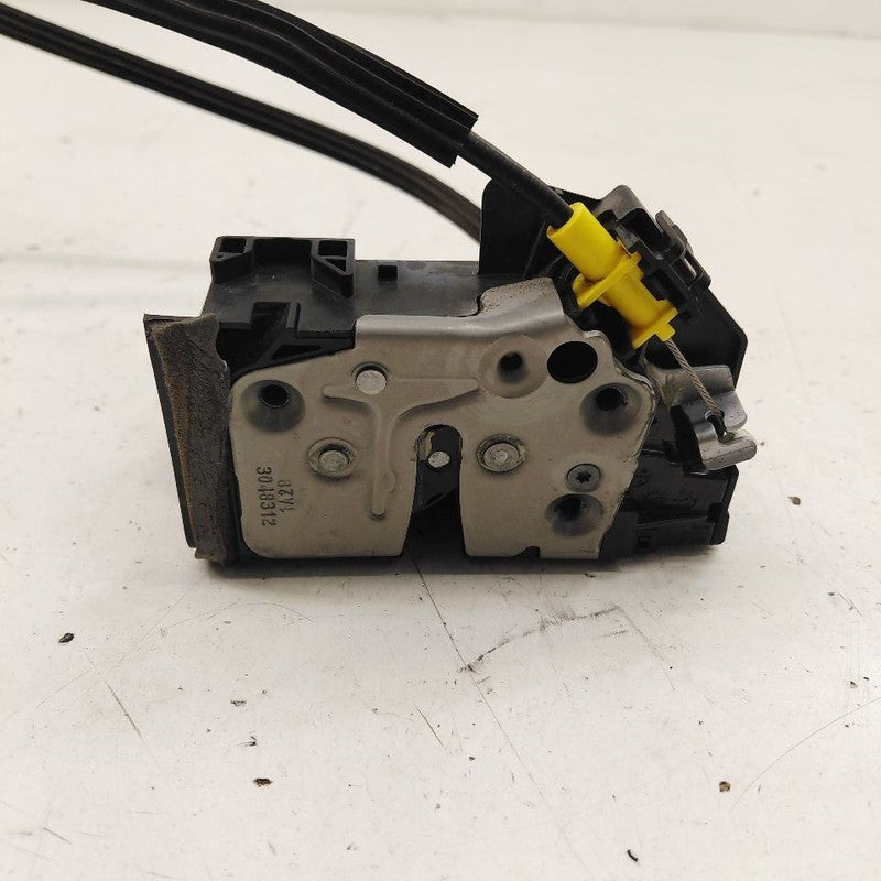 Chevy Trailblazer Door Latch Lock Right Passenger Front  2023 2022 202