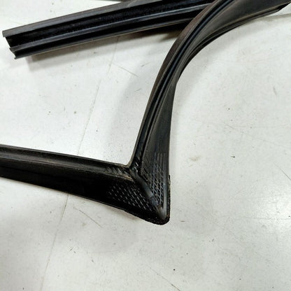 Hyundai Sonata Door Glass Window Seal Rubber Left Driver Front  2017 2