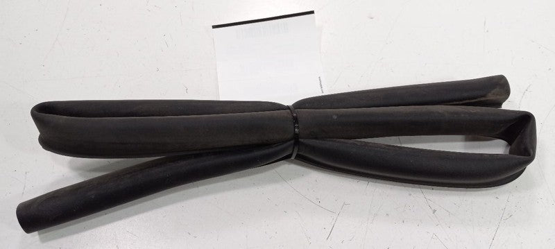 Chevy Cruze Cowl Vent Panel Hood Rubber Seal 2019 2018 2017 2016 OEM