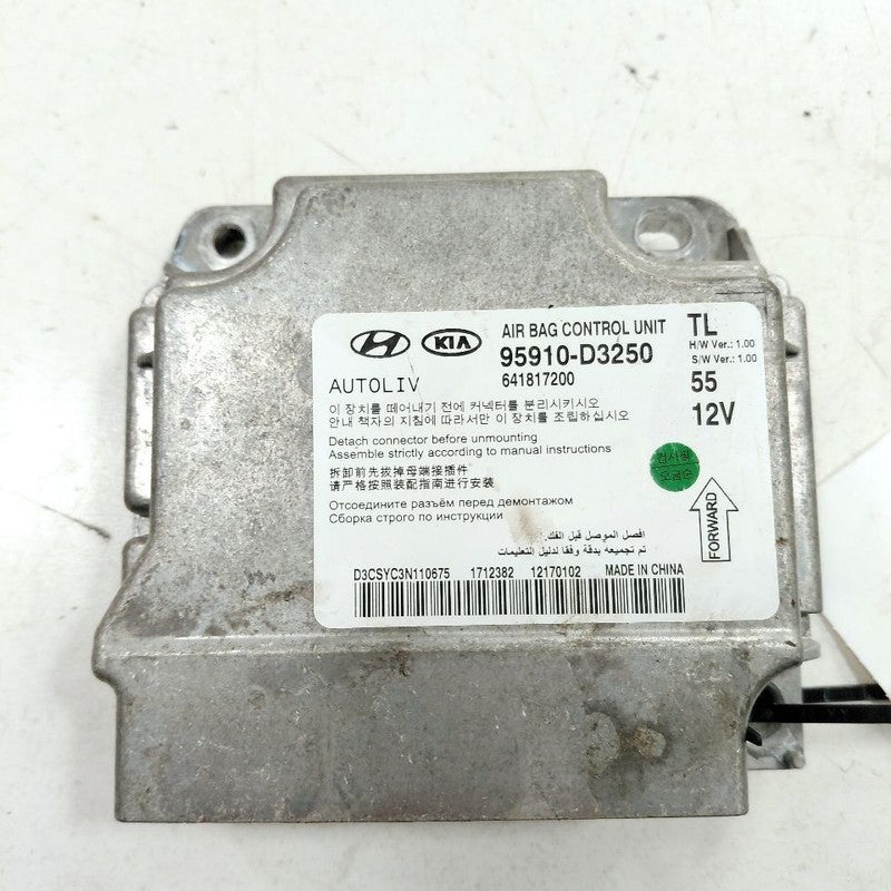 Control Module Fits 17-18 Hyundai Tucson OEM