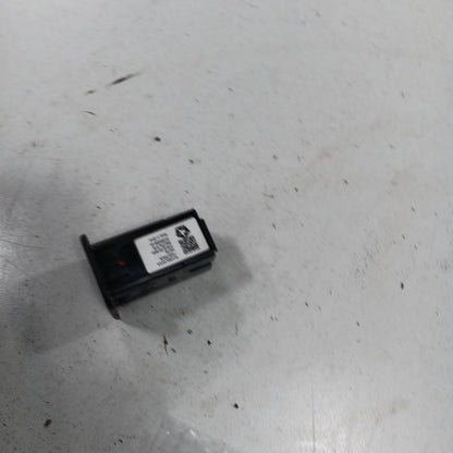 Jeep Compass USB Plug In Hub Port  2018 2019 2020 2021 OEM
