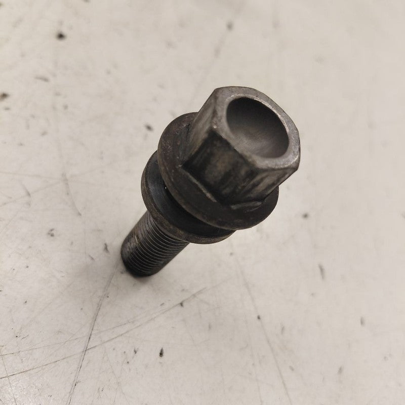 Volvo S60 Lug Nut Set  2018 2017 2016
