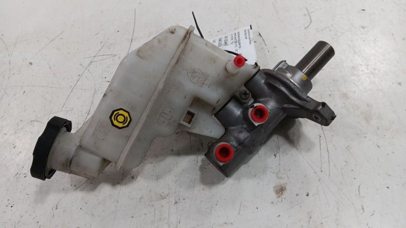 Brake Master Cylinder Sedan US Built Fits 11-16 ELANTRA OEM
