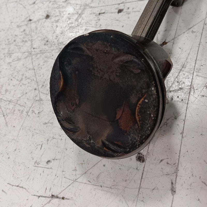 Nissan Kicks Single Piston With Connecting Rod   1.6 2021 2022 2023 2024