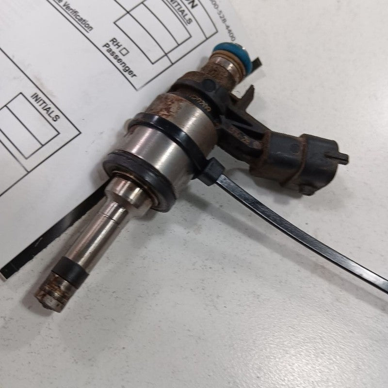 353102B130 Fuel Injection Injector 1.6L Fits 12-17 Hyundai Accent