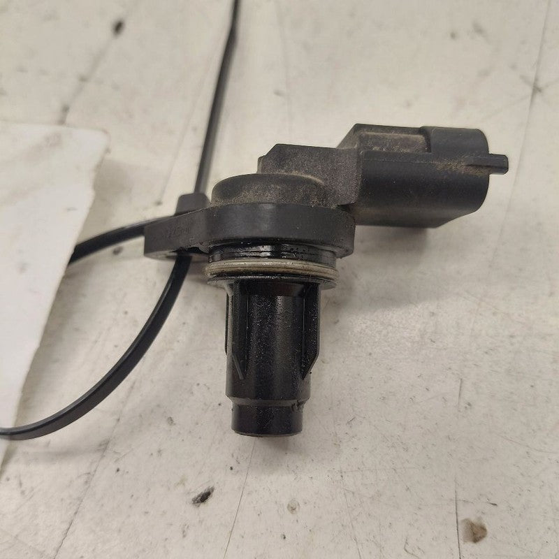 Hyundai Veloster Camshaft Cam Shaft Position Sensor  2017 2016 2015 20