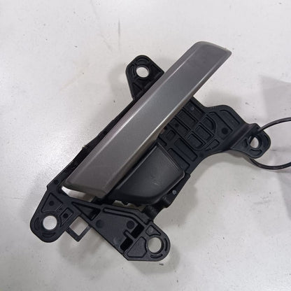 Hyundai Elantra Door Handle Right Passenger Front Interior Inside  2017 2018 201