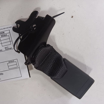 Chevy Trailblazer Seat Belt Buckle Latch Right Passenger Rear Back  20