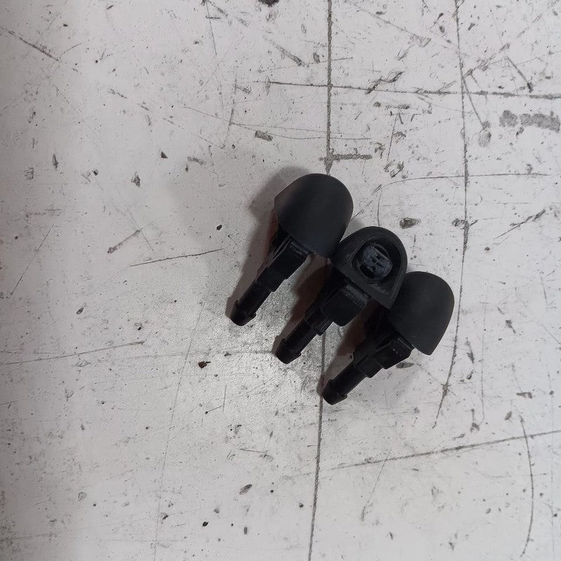 Legacy Outback Windshield Wiper Washer Fluid Hood Sprayer Nozzles  201