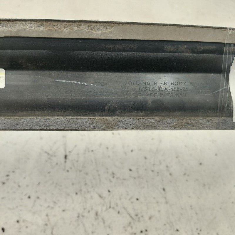 Honda CR-V Door Molding Trim Strip Right Passenger Side Front  2019 20