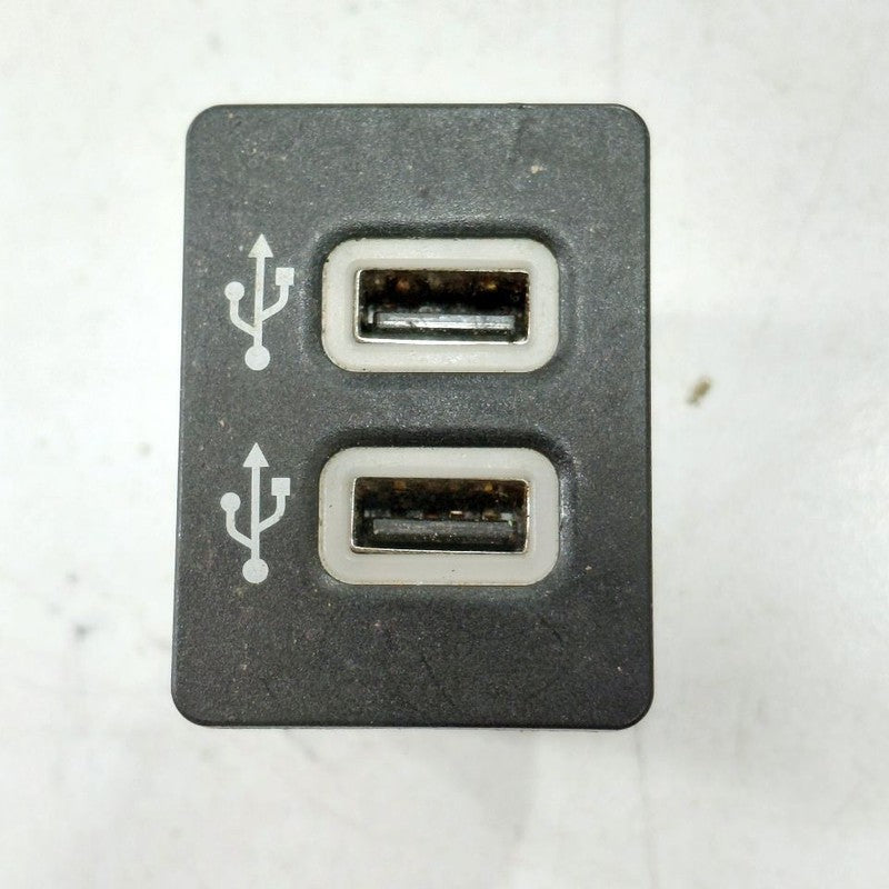 Ford Edge USB Plug In Hub Port  2019 2020 2021 2022 2023 2024 OEM