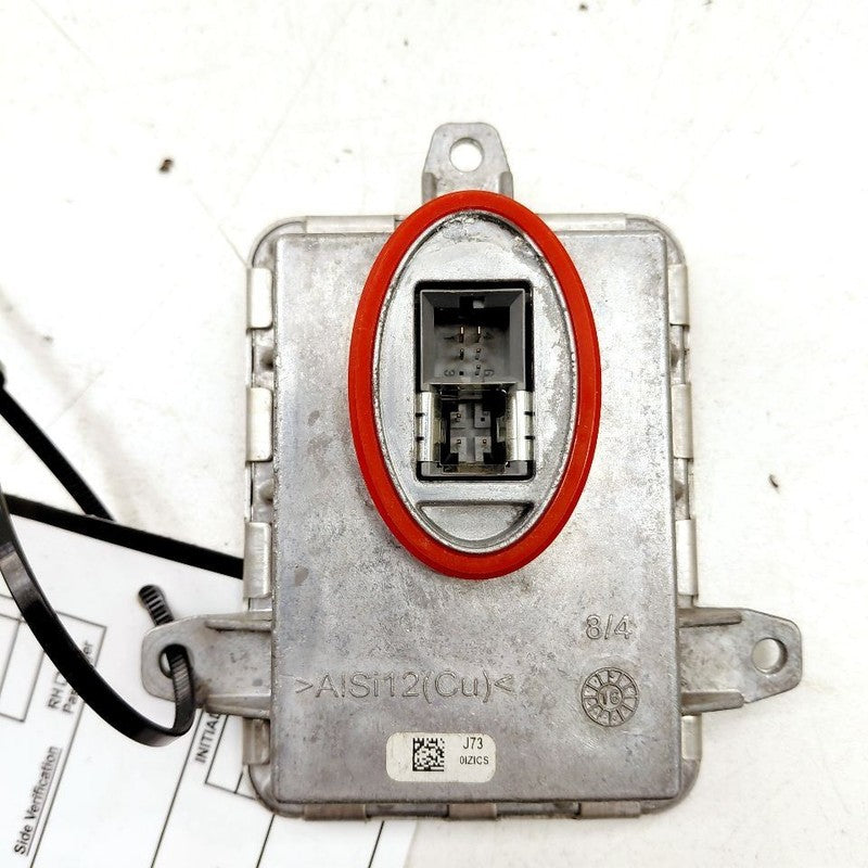 Driver Left Headlight Ballast Only 10EEG141015 Bi-xenon HID 14-18 Jeep Cherokee