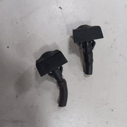 Nissan LEAF Windshield Wiper Washer Fluid Hood Sprayer Nozzles  2013 2
